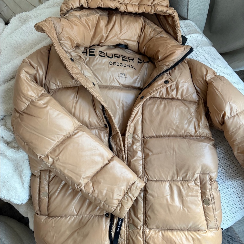 Aritzia super puff Bomber Jacket